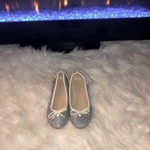 Zara girls sparkling shoes. No box/Silver size 30